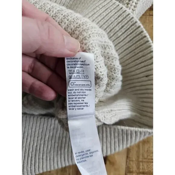 Tommy Hilfiger Monogrammed Applique Relaxed Sweater Size S Preppy - Picture 11 of 11